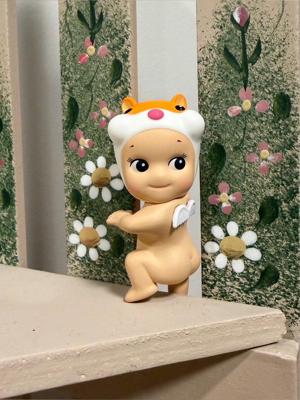 Authentic Sonny Angel Looking Back Series Hamster Hipper Blind Box Figurine